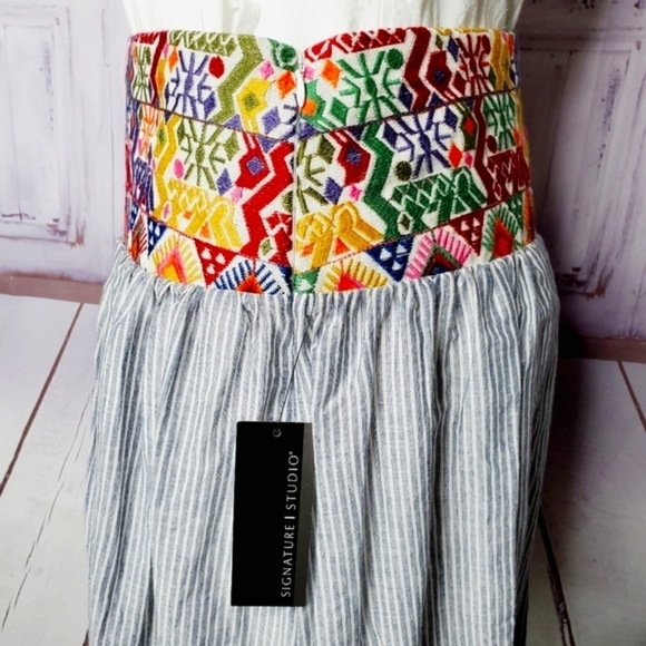 Signature Studio Multicolor Patterned Skirt - Picture 5 of 16